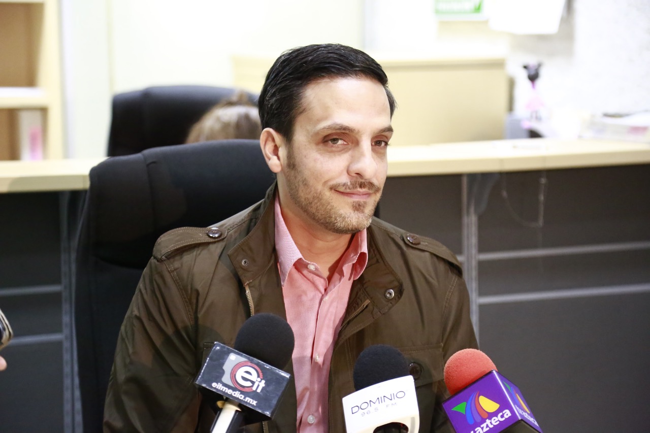 El diputado del PRI, Marco González.