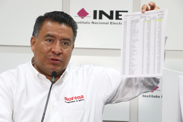 Horacio Duarte es representante de Morena ante INE.