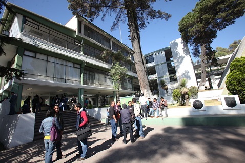 Universitarios. 