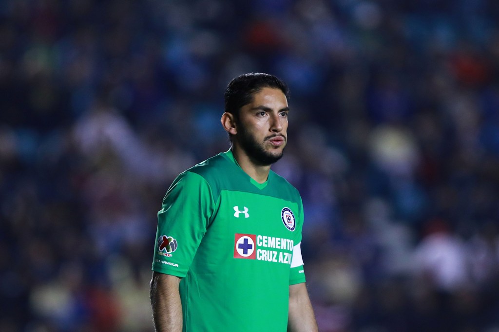 El guardameta de Cruz Azul Jesús Corona  