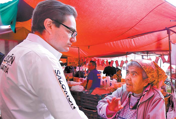 Ex funcionario capitalino.