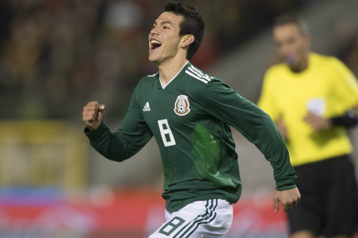 Hirving Lozano en un duelo del Tri ante Bélgica
