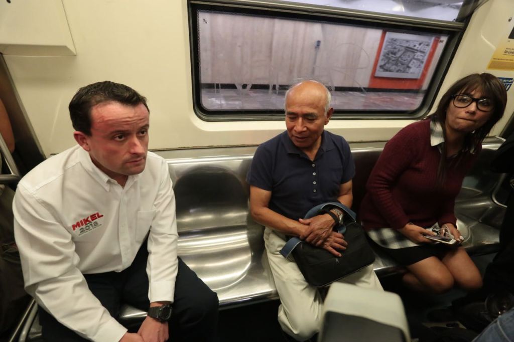 Arriola propuso ampliar la red 15 km anualmente, principalmente a zonas rurales y poner en circulación más trenes.