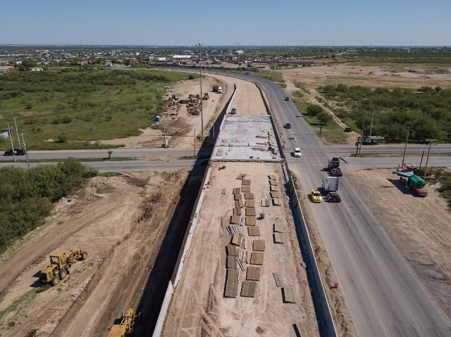 Concluyen la edificación del puente Canseco.