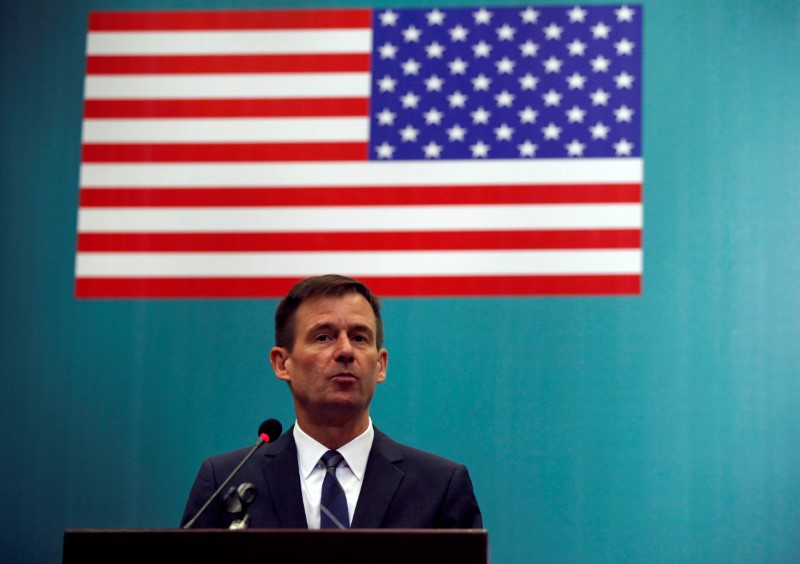 El embajador de Estados Unidos para Paquistan, David Hale, durante un discurso en Karachi el 26 de junio de 2016.