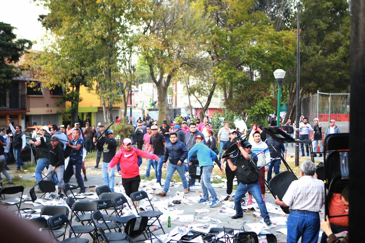 Simpatizantes de Morena y PRD se enfrentaron el pasado 3 de enero en Coyoacán.