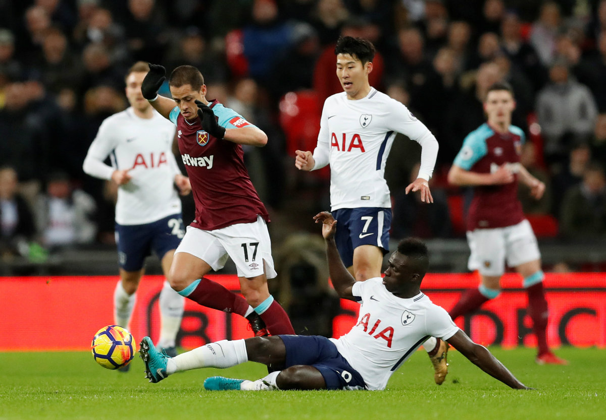 Javier Hernández estuvo como titular en el duelo del West Ham vs. Tottenham