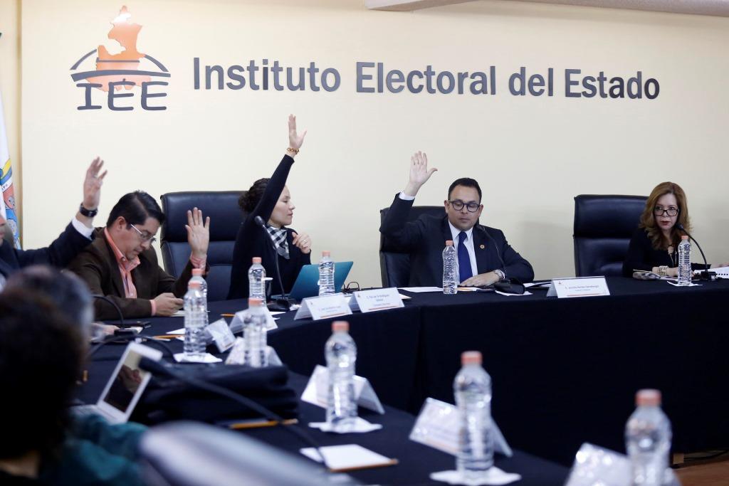 El consejero del IEE, José Luis Martínez, sostiene que se deben flexibilizar los requisitos para candidatos independientes. 