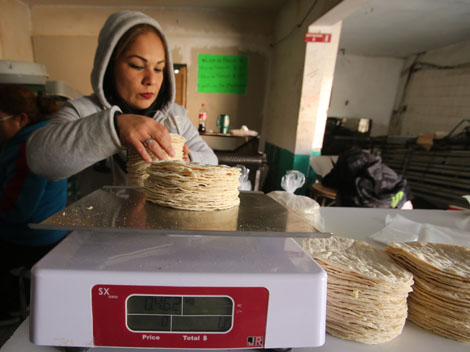 El delegado de la Profeco señaló que realizan verificación en campo con monitoreo de precios para constatar que no haya sobresaltos.