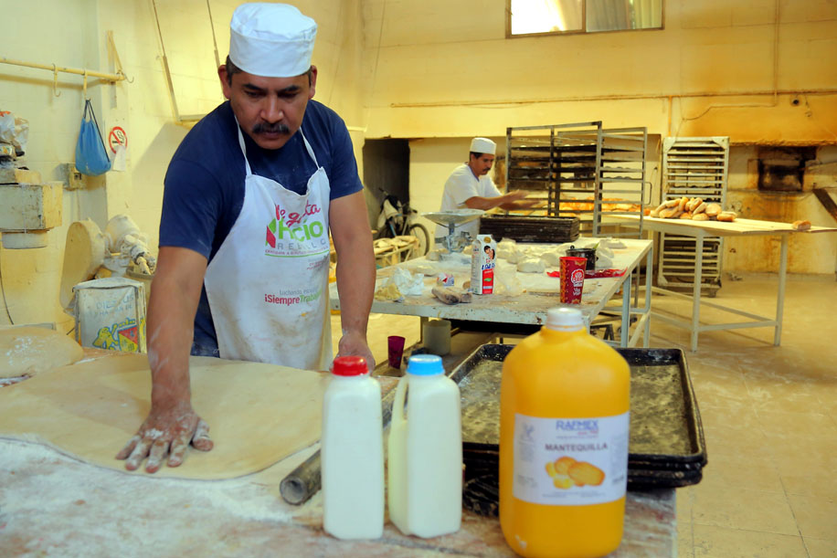 Los precios de las panaderías han subido al igual que el costo de los servicios.
