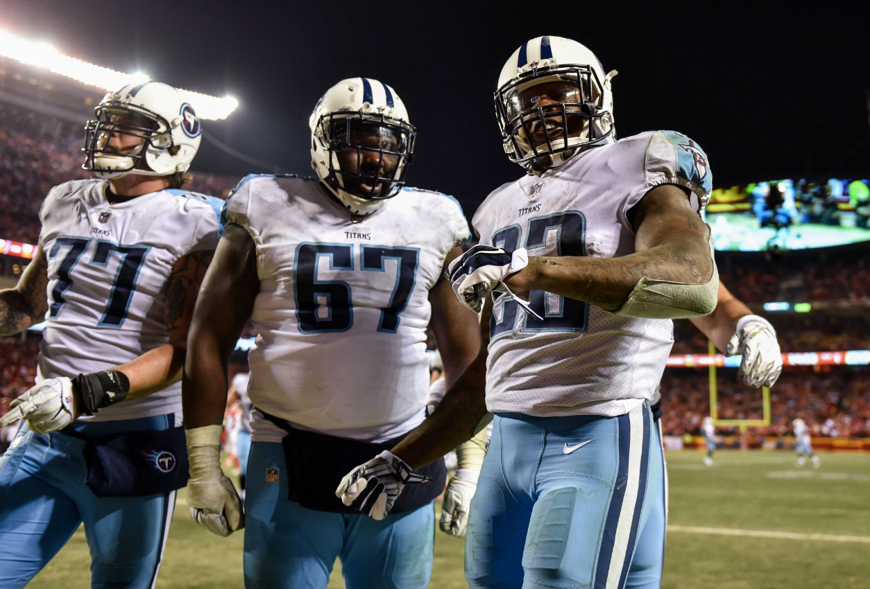 Los Titanes entablan gran regreso y vencen 22-21 a los Jefes 