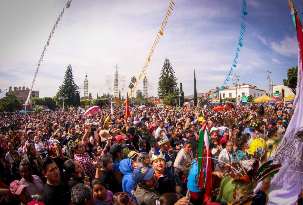 Los Reyes Magos recorren las calles de Cajititlán.