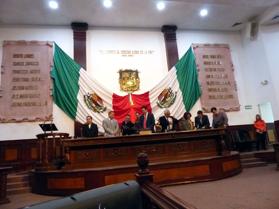 Torres Cofiño explicó que buscarían reducir las comisiones de 25 a 15 o 12.
