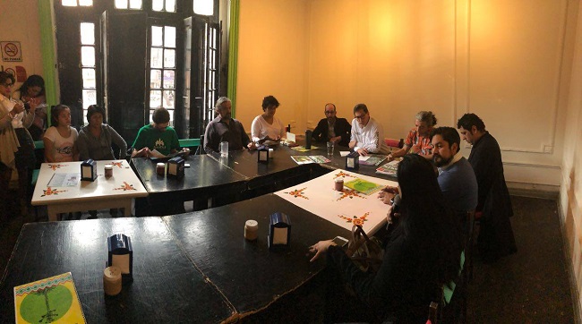 El pre candidato “Por la CDMX al frente" durante la reunión con activistas y usuarios cannábicos.