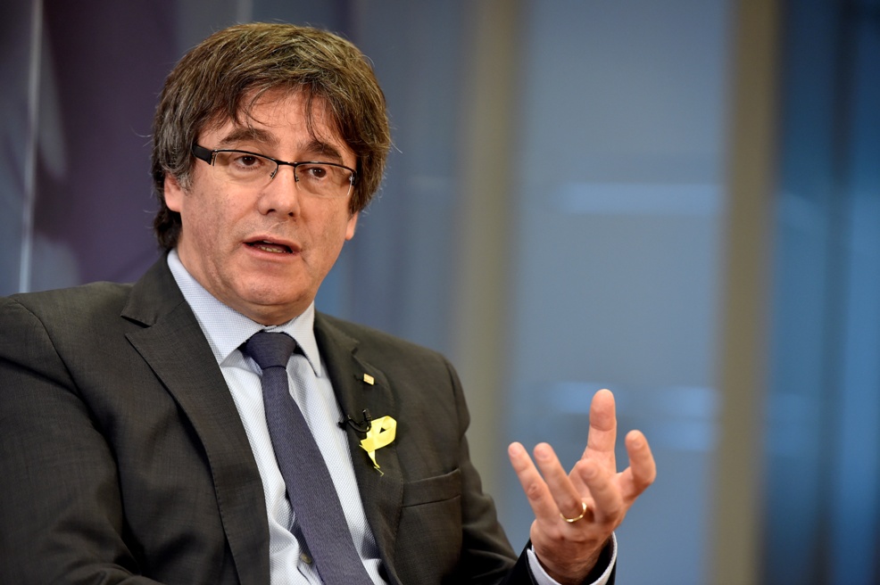 La secretaria general del Esquerra Republicana de Cataluña, Marta Rovira, se reunió en Bruselas con Puigdemont y acordaron formar la Mesa Directiva de