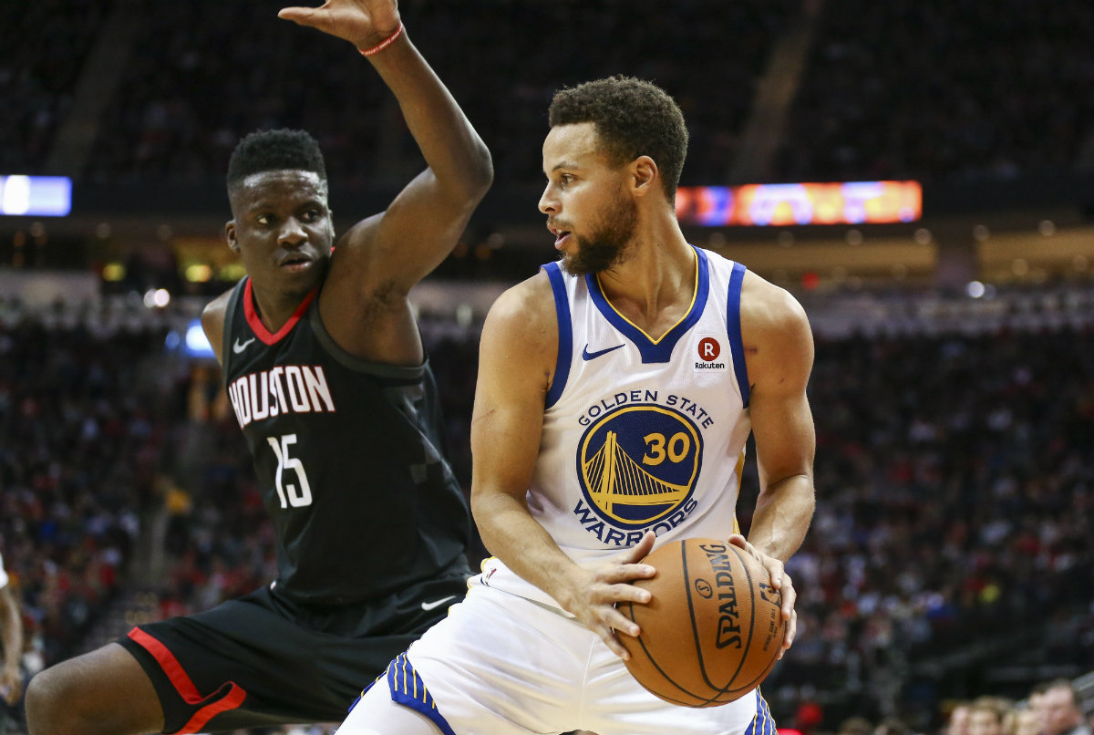 Stephen Curry en un juego contra los Rockets de Houston