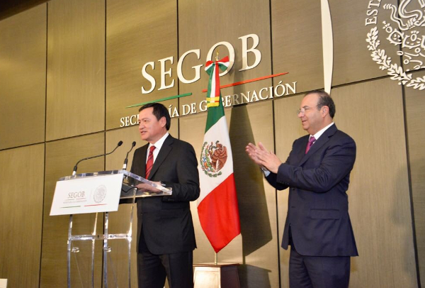 Al tomar posesión de Segob, Navarrete Prida reconoció a Miguel Ángel Osorio Chong y el trabajo que realizó en esa dependencia.
