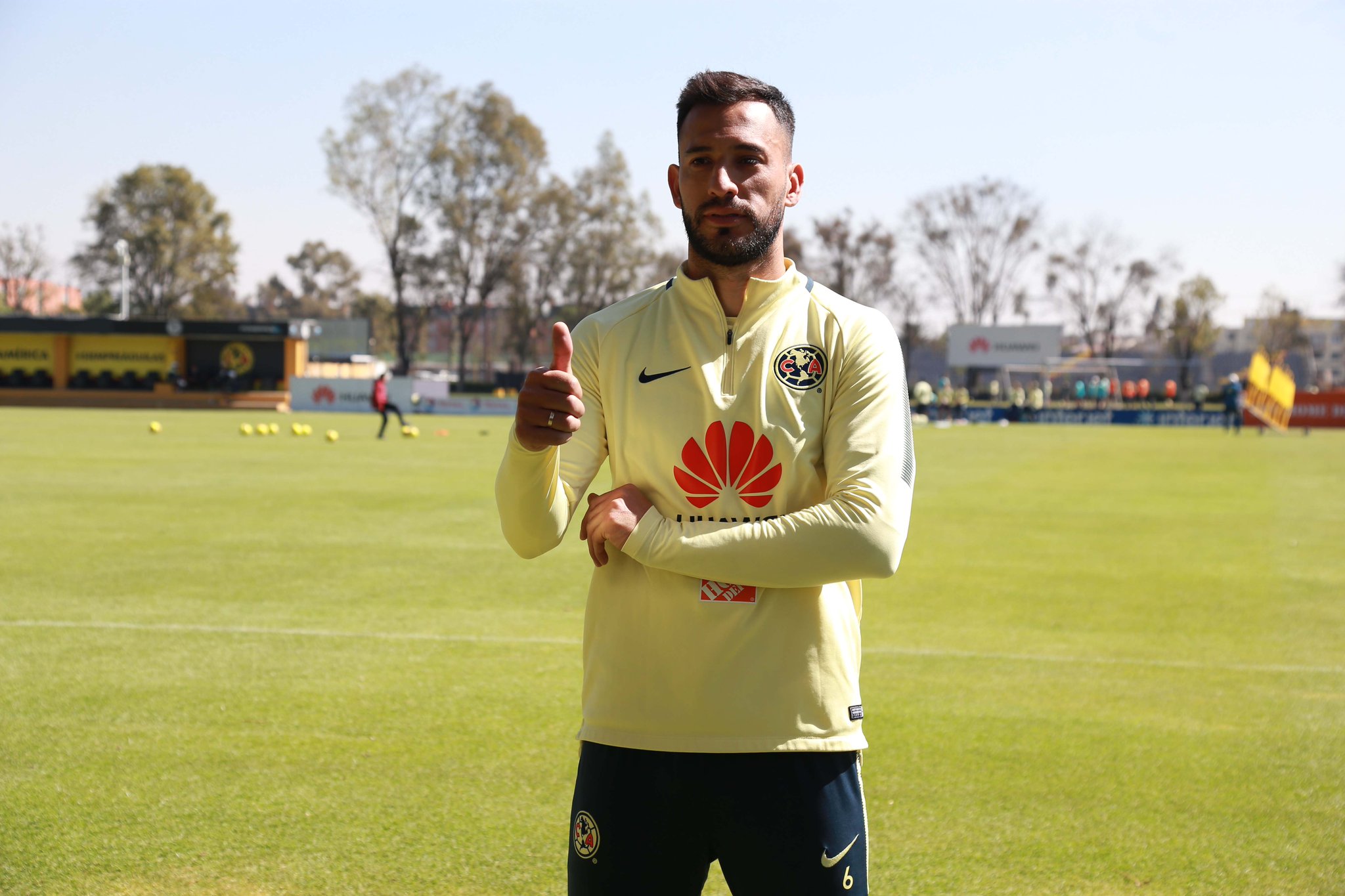 Emanuel Aguilera, defensa de América