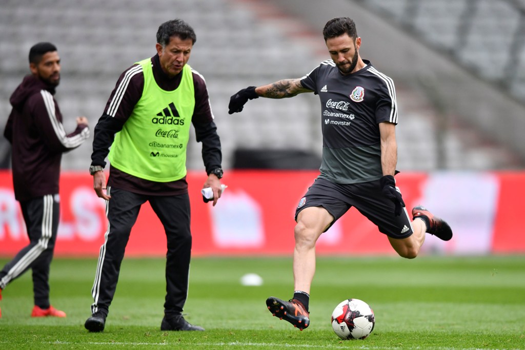 Juan Carlos Osorio y Miguel Layún 