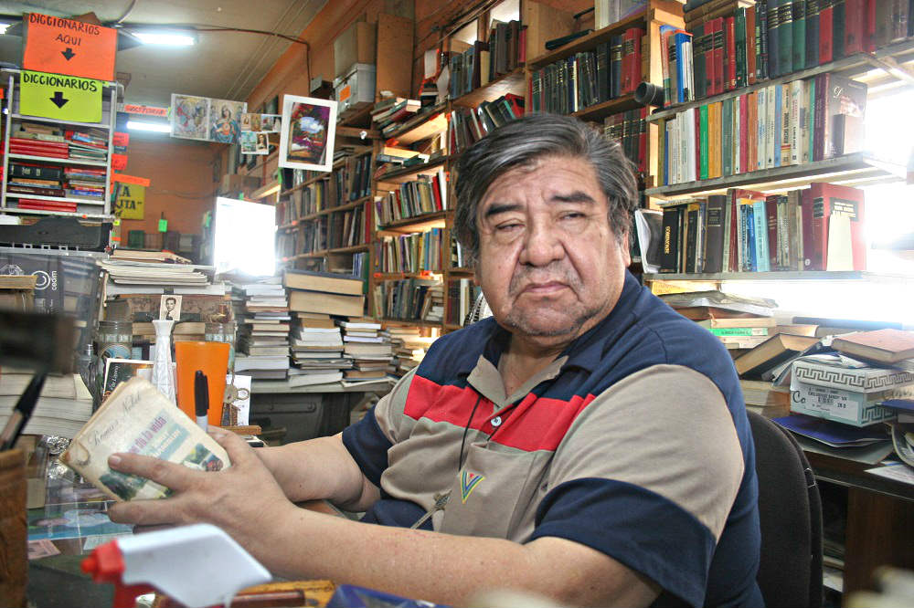 Don Vitaliano Cerda, dirigía el negocio de la Librería Cerda desde su fundación.