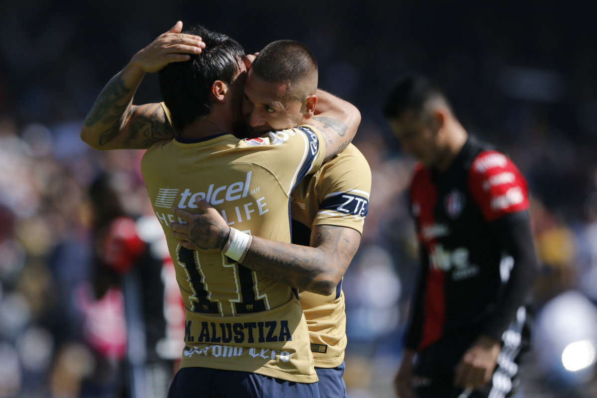Nicolás Castillo y Matías Alustiza anotaron en el triunfo de Pumas sobre Atlas