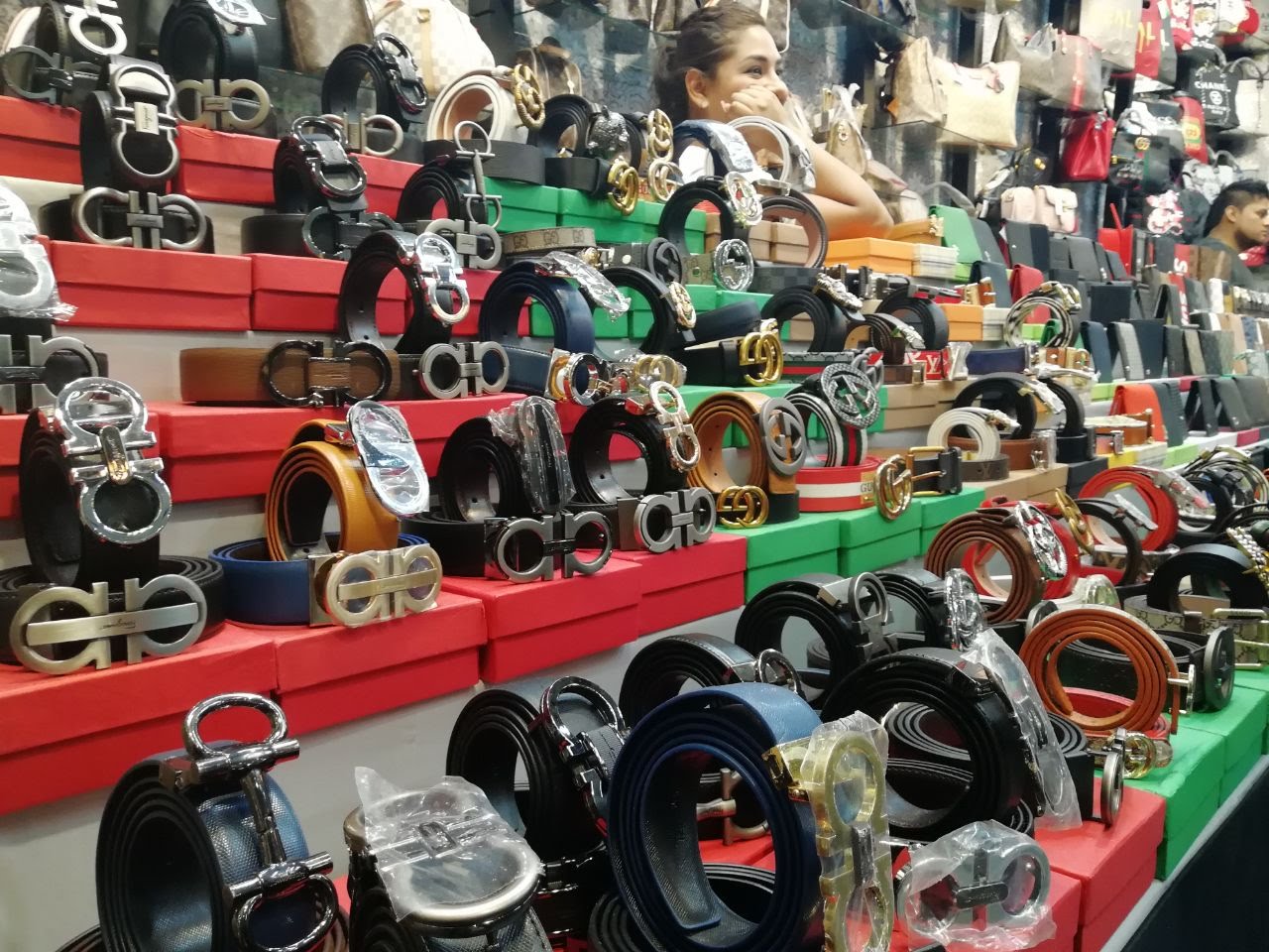 Pirateria en Feria de León