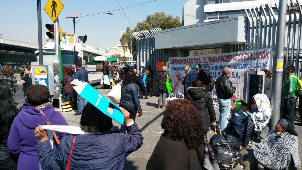 La circulación de la Línea 4 del Metrobús se ve afectada cerca de la estación del Metro Buenavista.