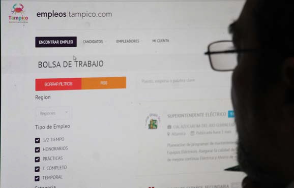 La bolsa de trabajo oferta actualmente 730 puestos y participan 400 empresas.