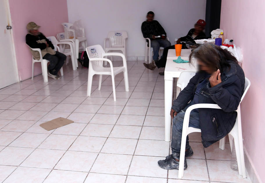 Se mantiene el albergue de la Deportiva y del Auditorio con un promedio de 27 personas cada uno.