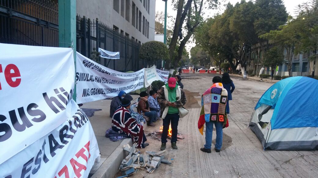 Las autoridades les han sugerido trasladar los cuerpos a panteones ministeriales.