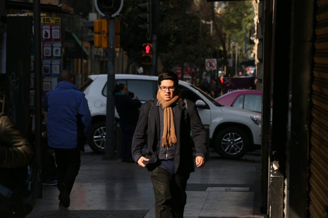 En el Valle de México habrá cielo medio nublado con ambiente frío por la mañana con bancos de niebla en zonas montañosas.