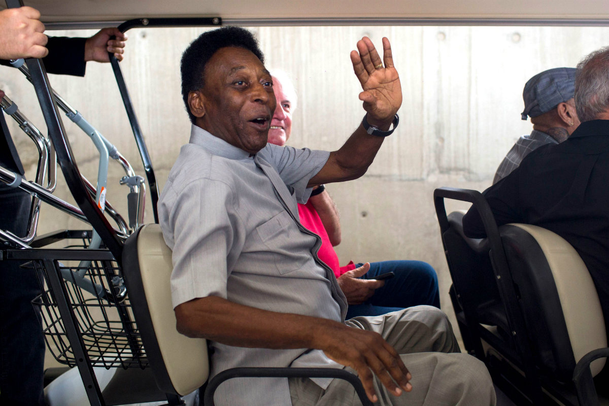 Asesor de Pelé niega hospitalización del futbolista