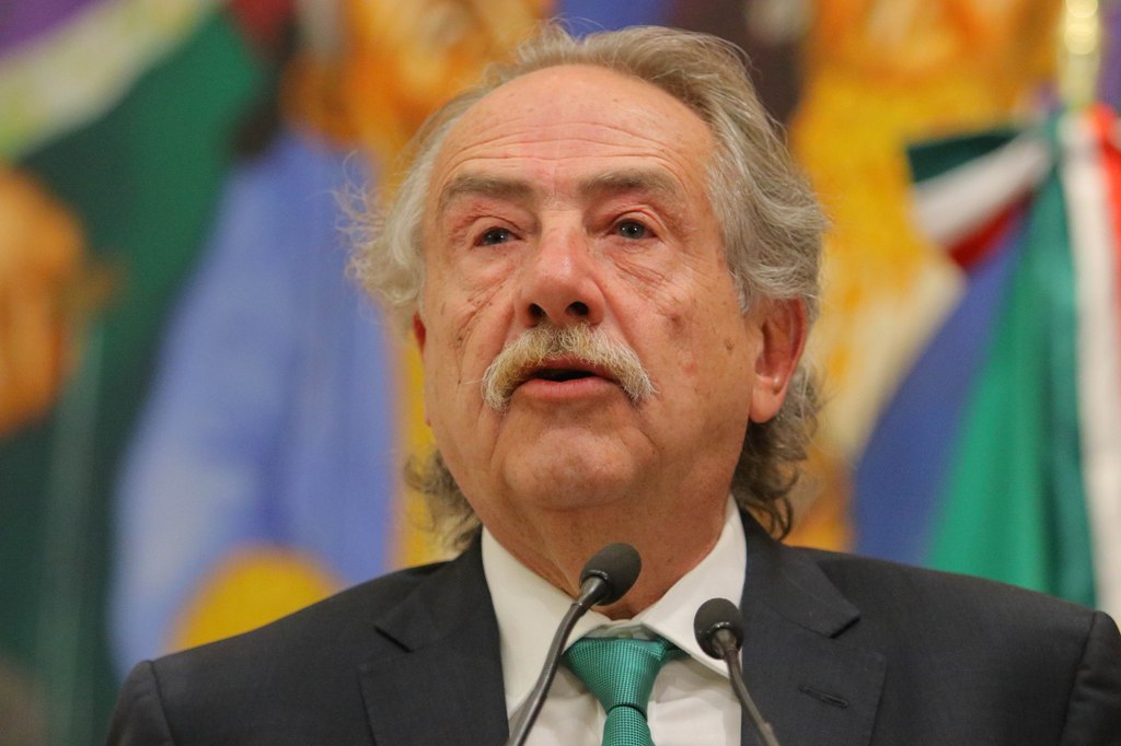 Decio de María  en conferencia de prensa 