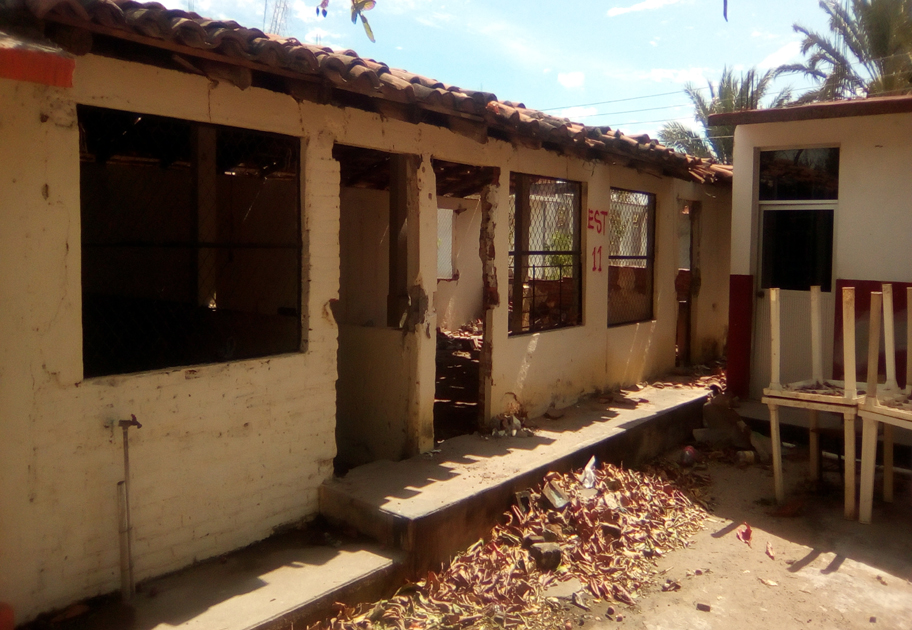 Secundaria Técnica número 18 de El Espinal, Oaxaca.