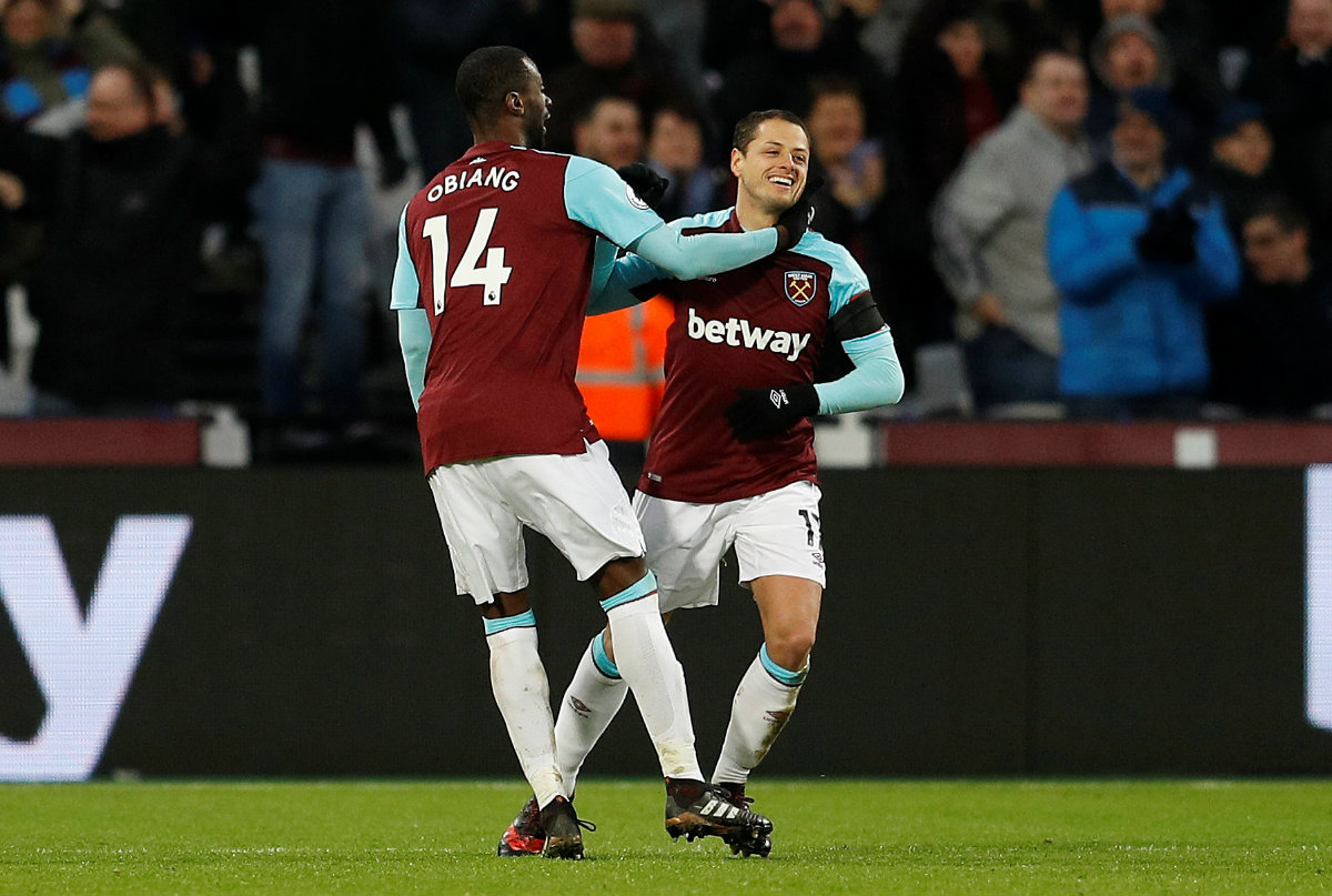 'Chicharito' vuelve a anotar con el West Ham