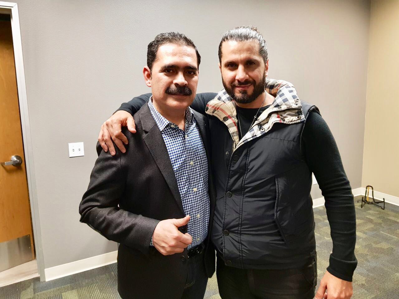 Simón León compartió esta foto en sus redes sociales.