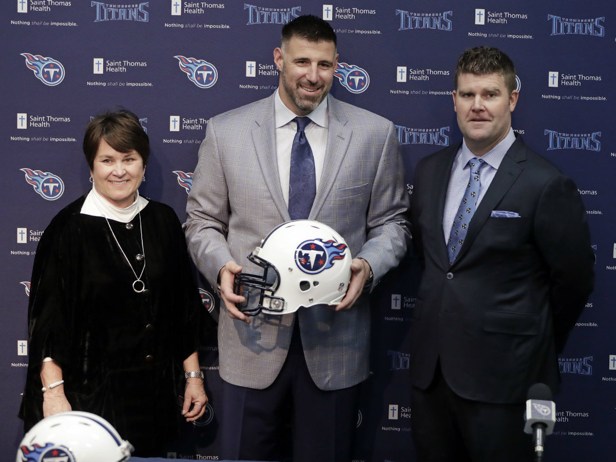 Mike Vrabel en su presentación como entrenador de los Titans