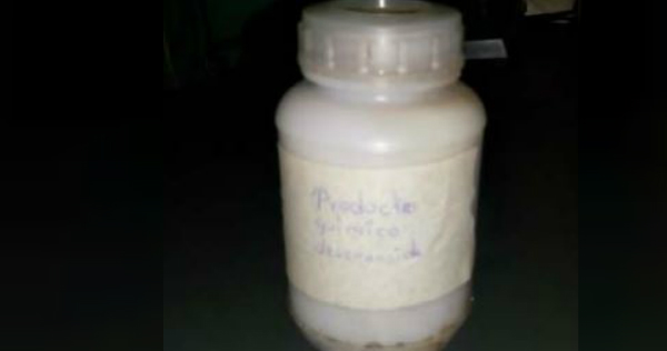 Recipiente encontrado con material tóxico. 