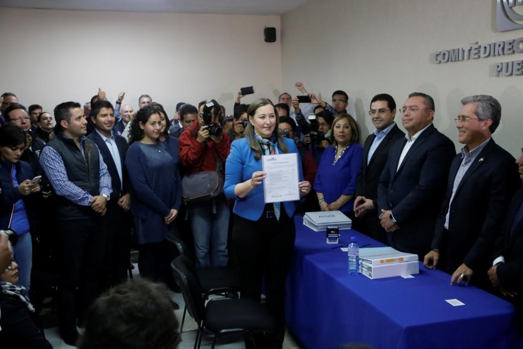 Martha Erika Alonso se registró como precandidata del Partido Acción Nacional (PAN) a la gubernatura de Puebla.