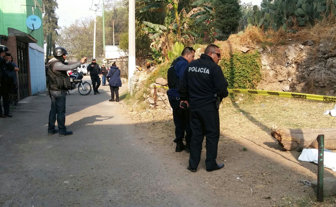 Policías acordonaron la zona en espera del Ministerio Público.