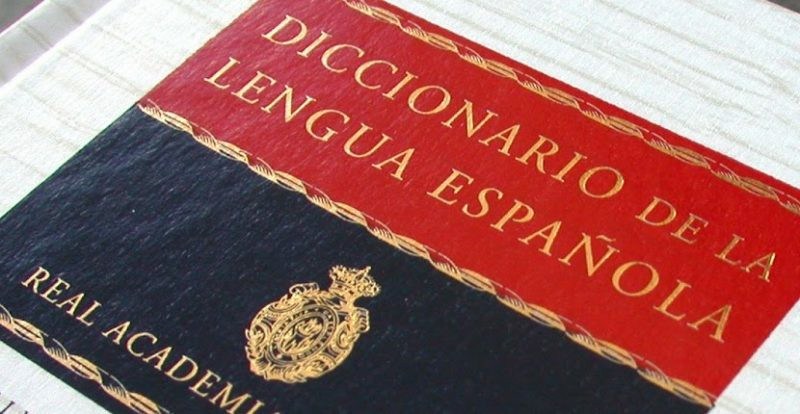 Califican de machista a la RAE por definición de la palabra "fácil".