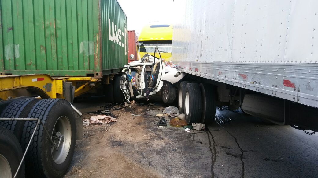 El accidente ocurrió con dirección a la Ciudad de México.