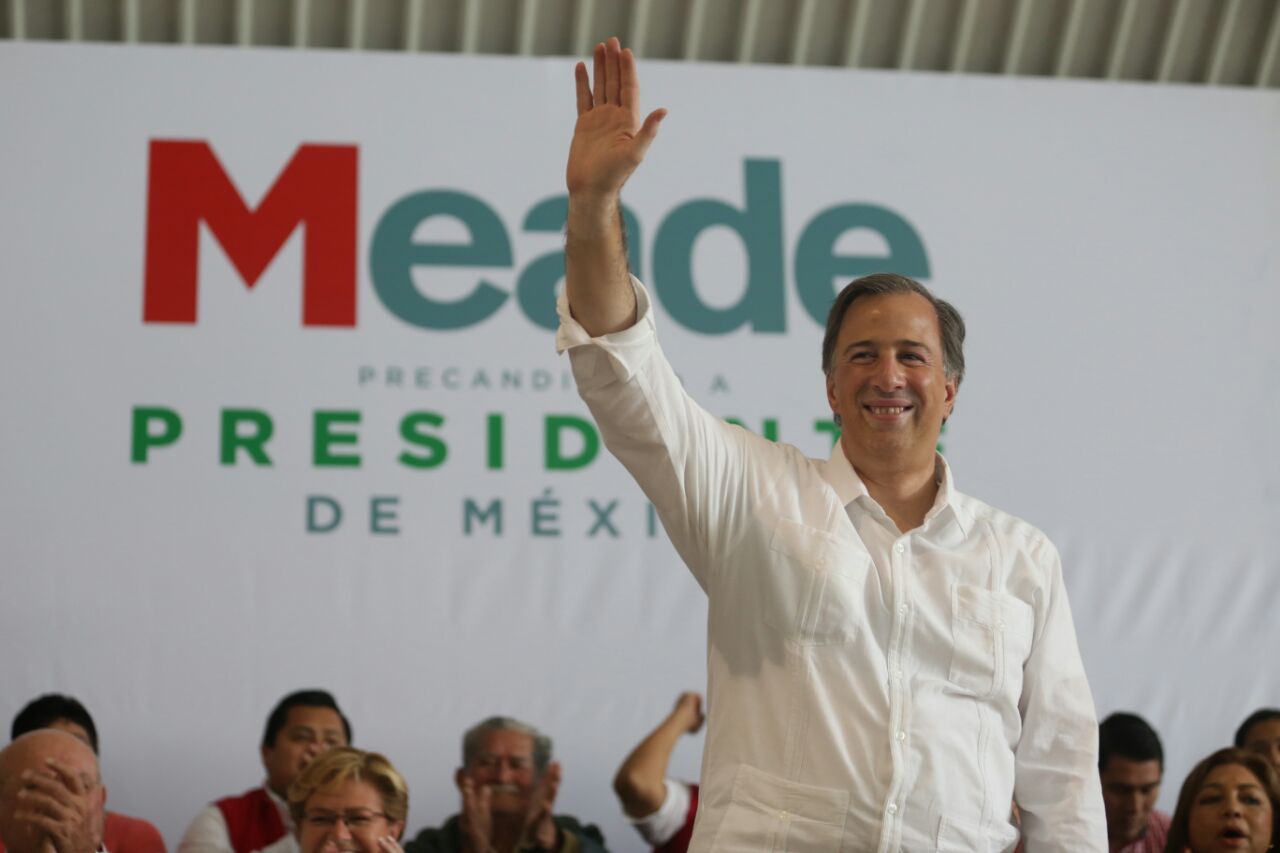 El precandidato del PRI, José Antonio Meade, en un mitin con la militancia de Tabasco.