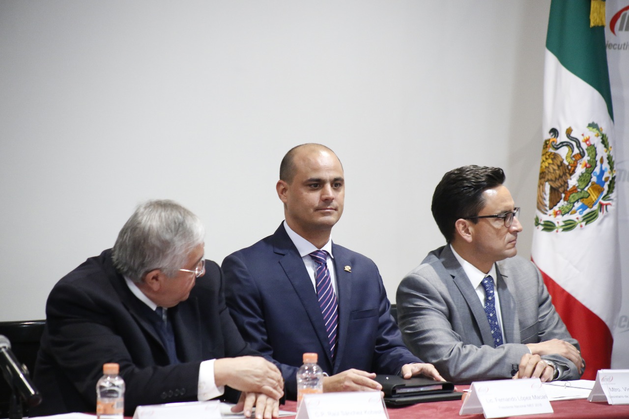 Fernando López Macari, presidente nacional del Instituto Mexicano de Ejecutivos de Finanzas (IMEF), llamó a empresarios poblanos a invertir en tiempo 