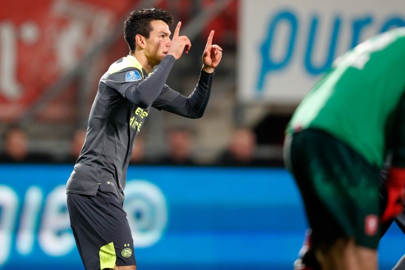Hirving Lozano marcó en la victoria del PSV