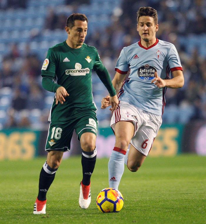 Andrés Guardado fue titular y anotó en la derrota del Betis