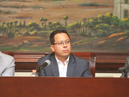 El alcalde de Santa Catarina, Héctor Castillo. 