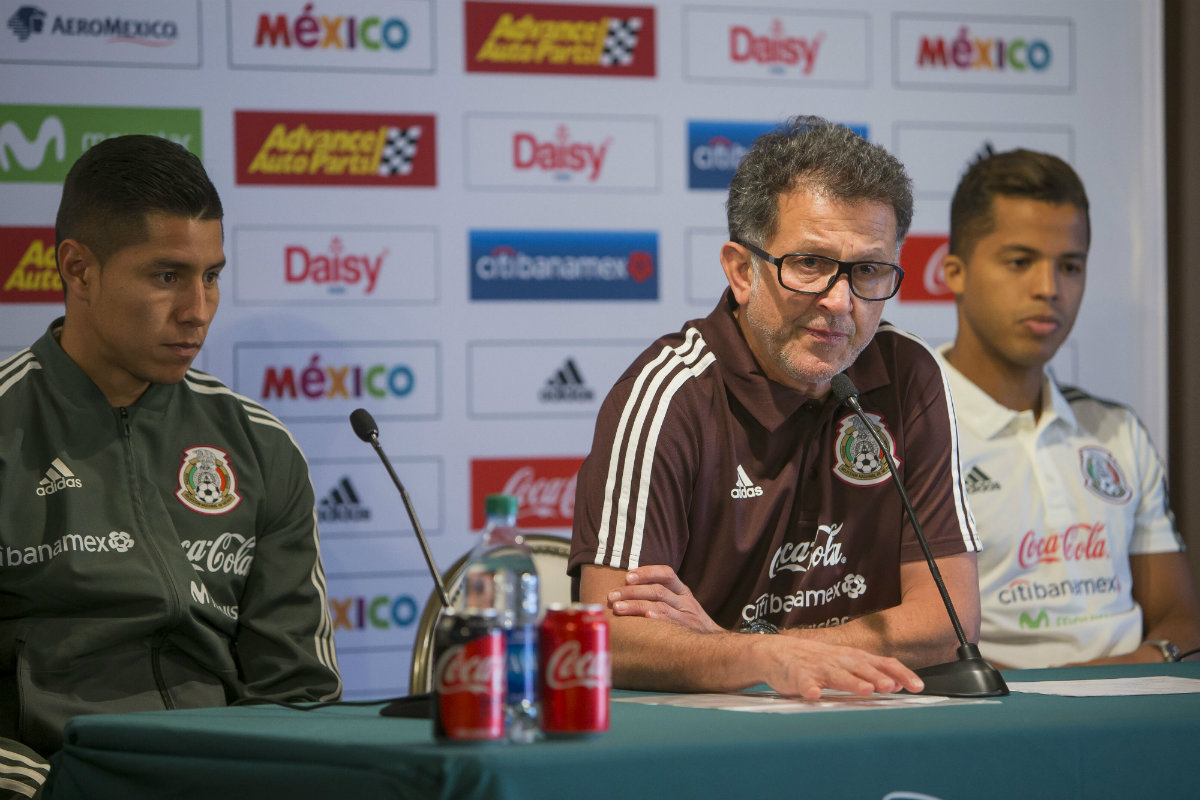 Hugo Ayala, Juan Carlos Osorio y Giovani dos Santos