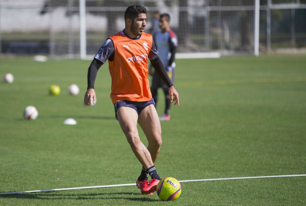 Jair Pereira trabajó al parejo de sus compañeros.