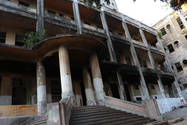 Deteriorado el Ex Hospital Civil de Tampico.